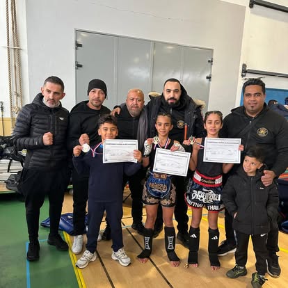 Jeunes boxeurs médaillés